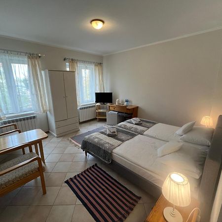 Hotel Gosciniec Jantar Giżycko Esterno foto