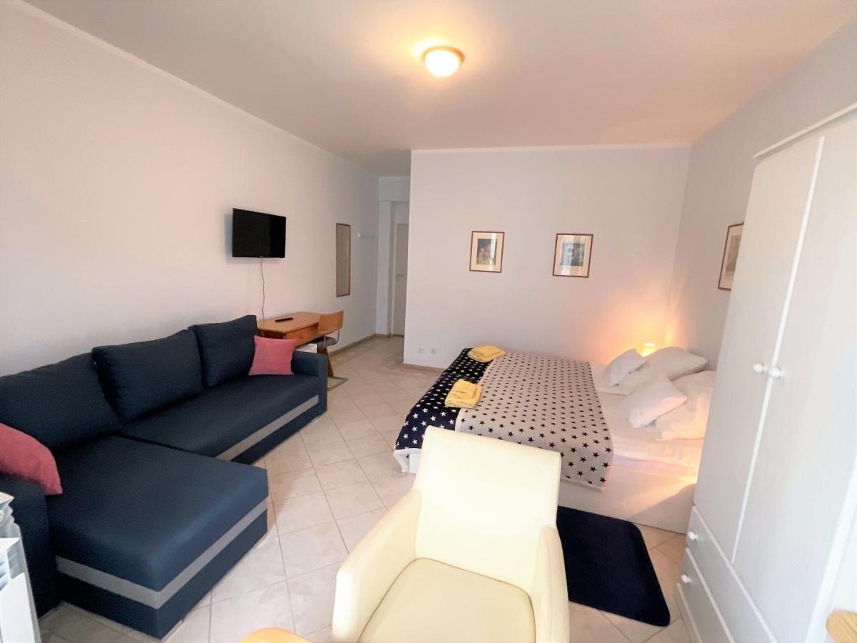 Hotel Gosciniec Jantar Giżycko Esterno foto