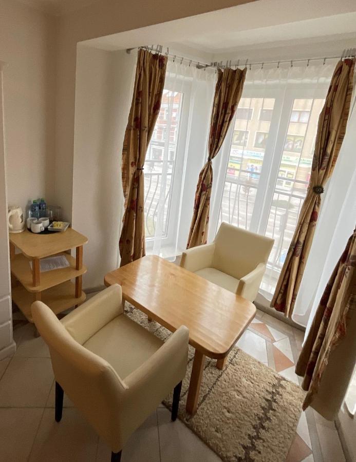 Hotel Gosciniec Jantar Giżycko Esterno foto