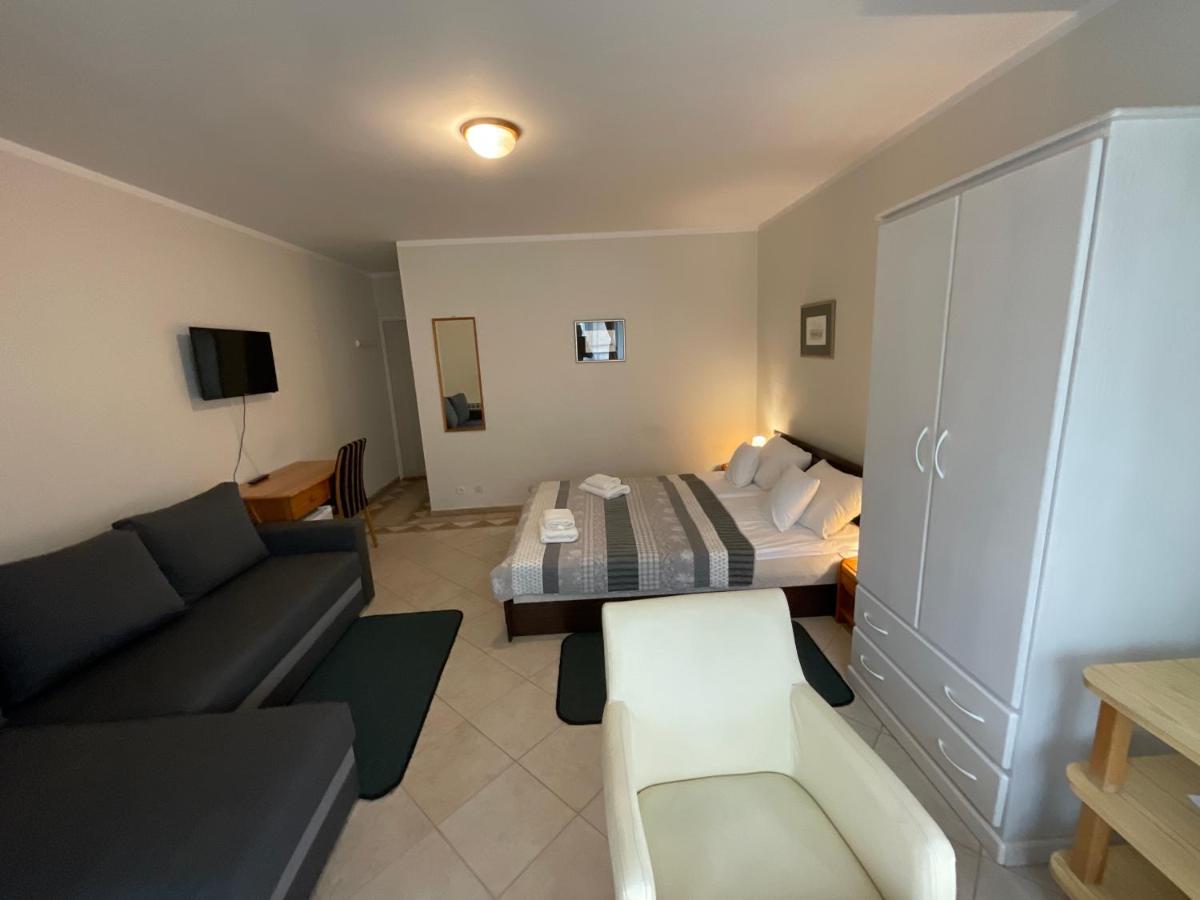 Hotel Gosciniec Jantar Giżycko Esterno foto