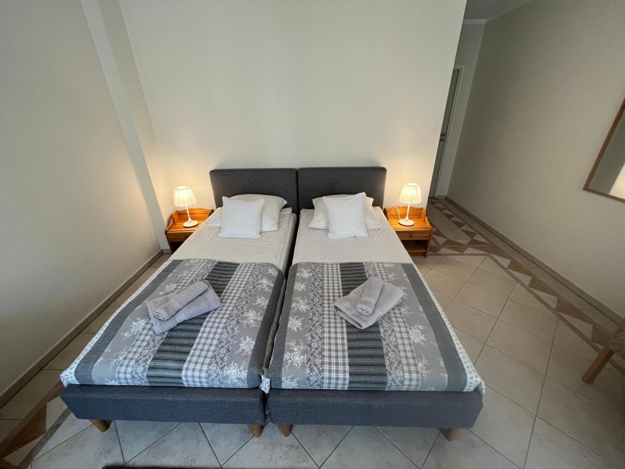 Hotel Gosciniec Jantar Giżycko Esterno foto